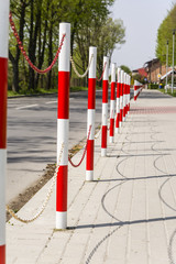 Preventive security sidewalk from the road.