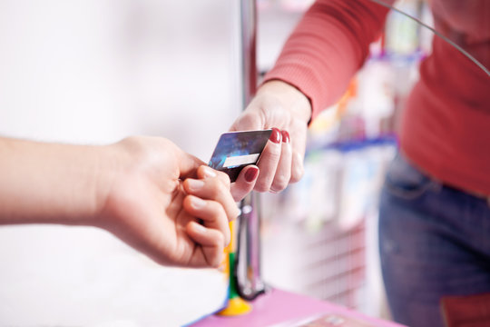 Paying with credit card in pharmacy