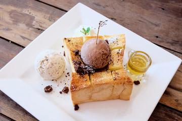 Honey toast ,Ice cream and whipping cream