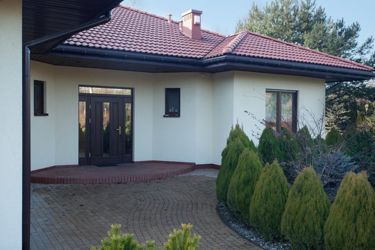 Front of parter villa
