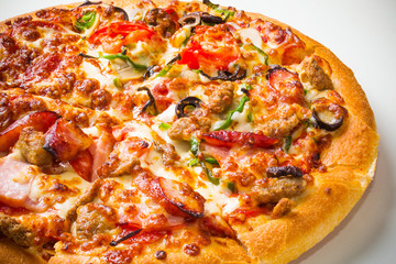 ミックスピザ　Mixture pizza