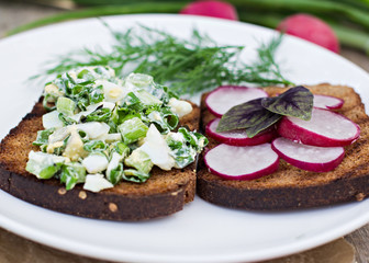 Vegetable salad on bread