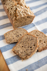 Frisches Vollkornbrot 