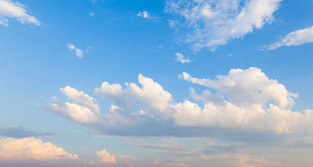 Obraz premium Blue sky with clouds background