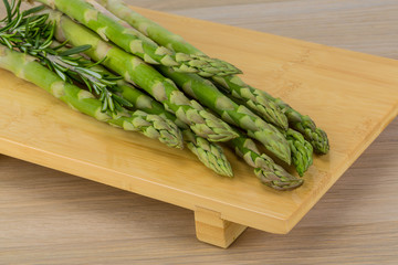 Raw asparagus