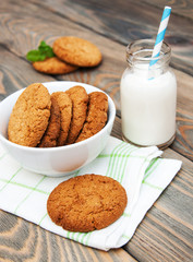 Milk and oatmeal cookies