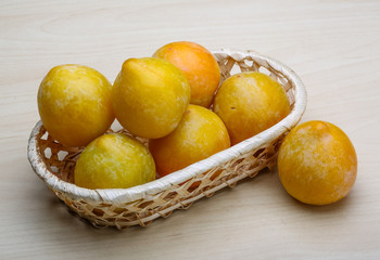 Yellow plums