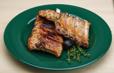 Roasted pork ribs