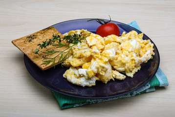 Scrambled eggs with tomato