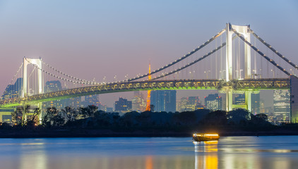 Fototapeta na wymiar Tokyo bay and Tokyo rainbow bridge in evening
