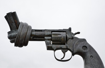 Revolver - Verknotet