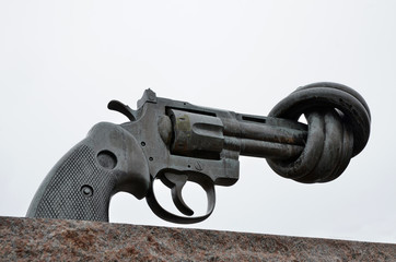 Revolver - Verknotet