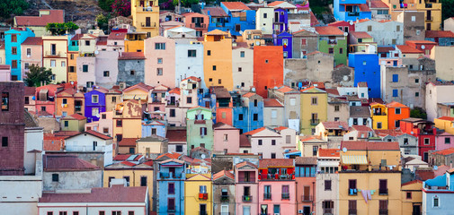 Fototapety  Kolorowe domy, Bosa, Sardynia, Włochy, Europa