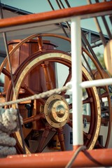 Equipment of yachts and sailing ships