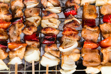 Hirtenspieße am Grill