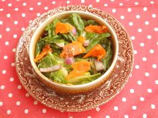 Salat mit Lachs