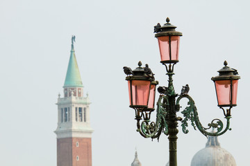 Fototapeta na wymiar Laterne in Venedig