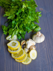 Garlic, lemon and parsley