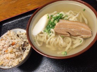 沖縄そばとじゅーしー