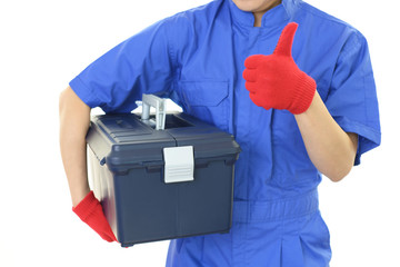 工具を持つ作業員