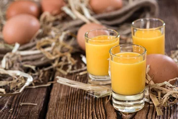 Foto auf Acrylglas Alkohol Fresh made Egg Liqueur