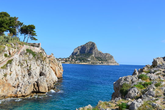C&ocirc;te rocheuse de la Sicile - Solanto