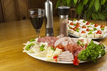 Homework quick meals, canapes with butter and vegetables