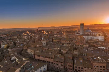 Fotobehang aerial panorama of the Tuscan medieval town of Siena, Italy © Jarek Pawlak