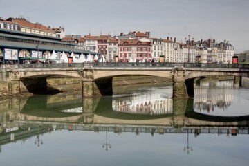 Obraz premium ville de bayonne