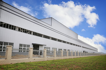 Fototapeta na wymiar white modern factory building