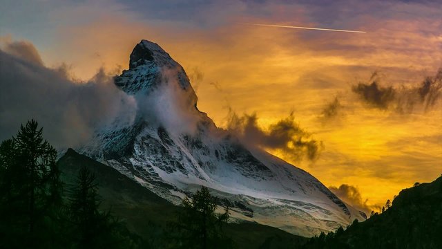 Timelapse Matterhorn , Swiss Alps 