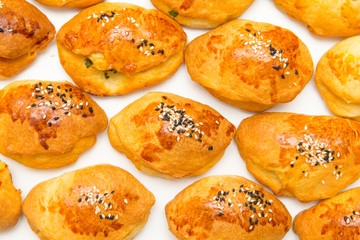 Pogataschen gefüllt