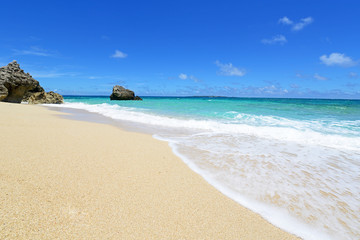 コマカ島の美しいビーチ