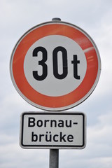 Obraz premium Eingeschränkte Durchfahrt