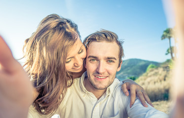 Obraz premium couple selfie. young couple on the honeymoon
