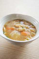 豚汁  湯気