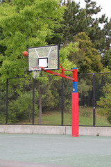 ストリートバスケットボール