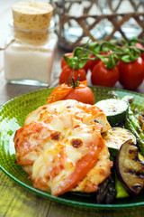 Chicken with mozzarella, tomato and vegetable