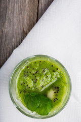 Smoothie with kiwi and mint