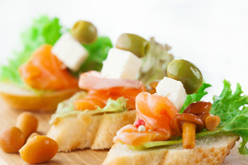 Bruschetta with smoked salmon