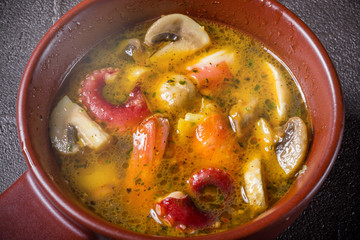 えびのアヒージョ　スペイン料理　 dish fried in garlic oil Spanish food 