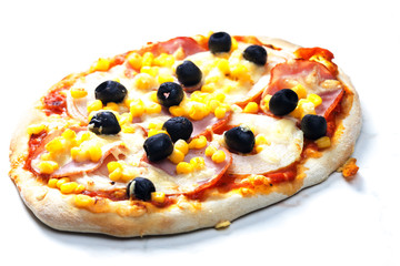 pizza with ham, corn and olives