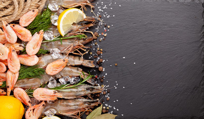 Fresh prawns with spices