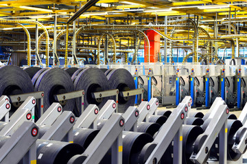 Interior in einer Großdruckerei, Industriemaschinen