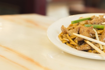 Chicken Lo Mein