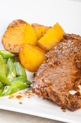 sirloin steak with vegetables