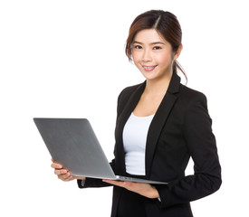 Businesswoman use of laptop computer