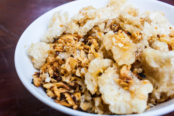 Crispy Pork Rind Fry with Garlic and Salt