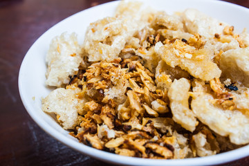 Crispy Pork Rind Fry with Garlic and Salt