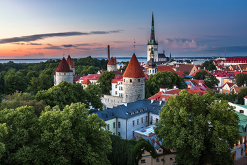 Aerial View of Tallinn Old Town from Toompea Hill in the Evening - obrazy, fototapety, plakaty